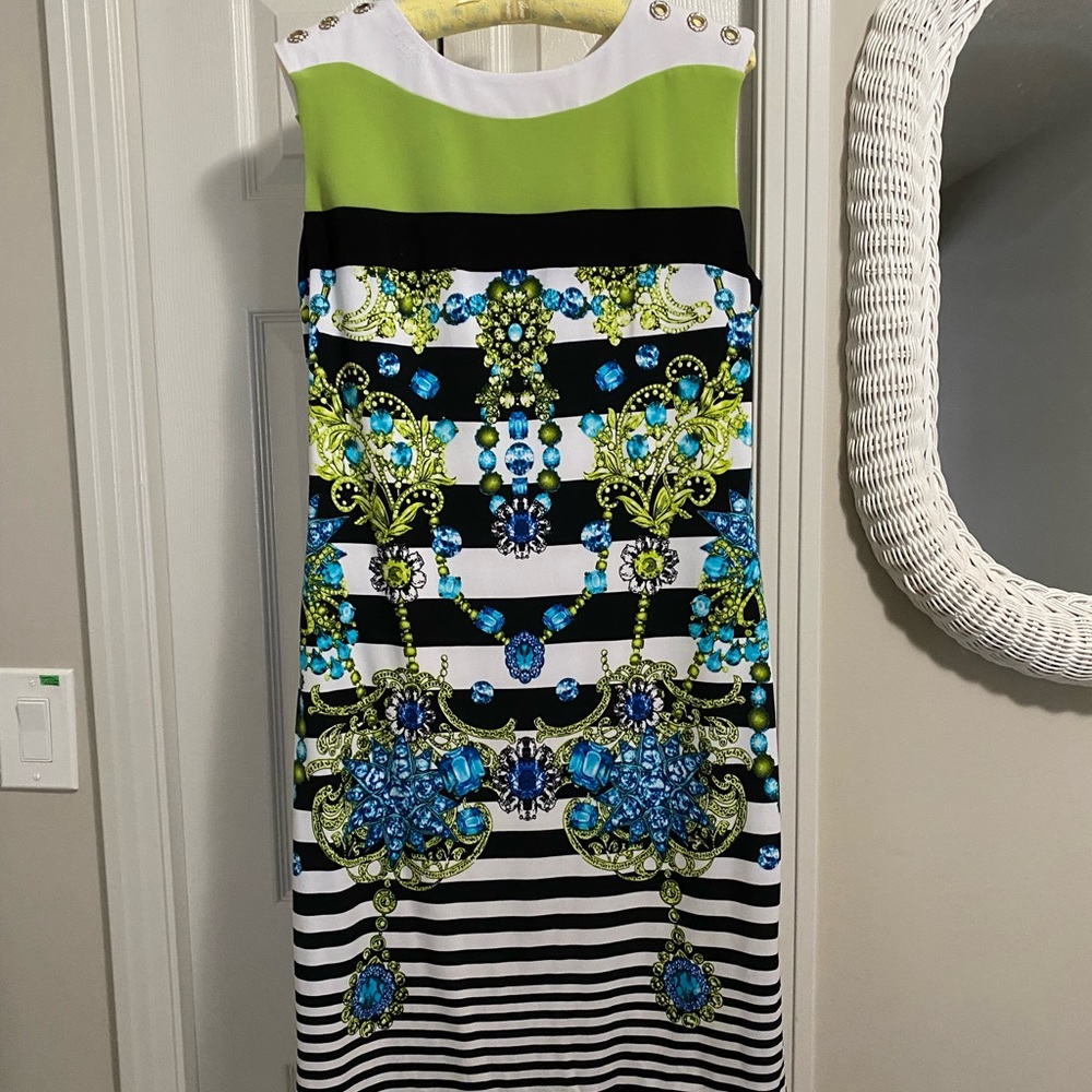 Woman’s Shift Dress